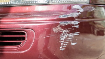 Der Lack ist ab – Lackschäden am Auto schnell und sicher beheben
